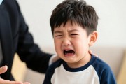 6岁男孩忘记想说的话情绪失控？育儿专家揭秘原因与应对技巧